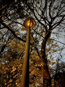 Authentieke straatlantaarn Verzetsstrijderspark