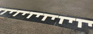 een extra verkeersdrempel of verkeersplateau